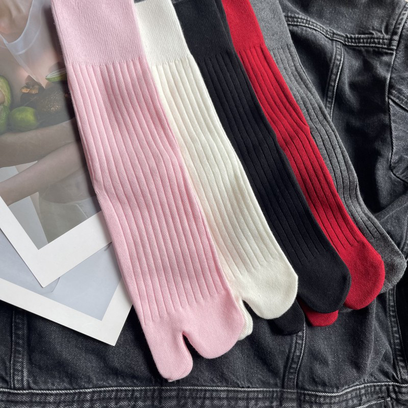 Wide Vertical Stripe Double Ne - đánh giá và giá Toe Sock Split